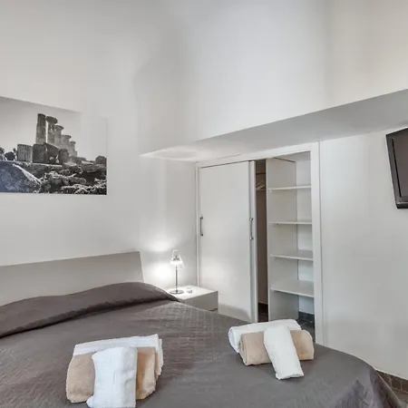 Bordonaro - By Vacation Service Appartamento